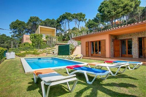 Villa Cad� . Ref. 620