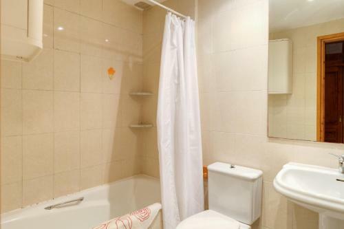 Tamariu Apartment Sleeps 6 Pool