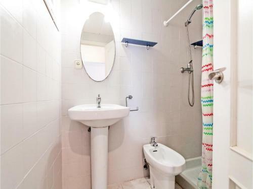 Two-bedroom Apartment In Tamariu