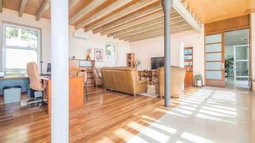 Luxury Beachfront Villa In Tarragona