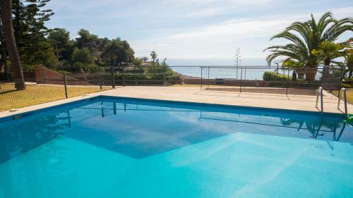 Luxury Beachfront Villa In Tarragona