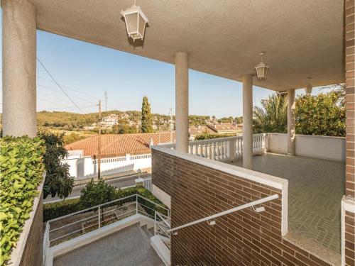 Five-bedroom Holiday Home In Tarragona