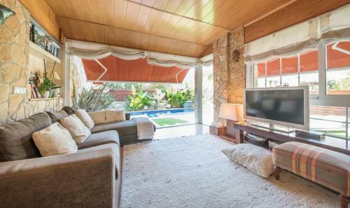Bages House