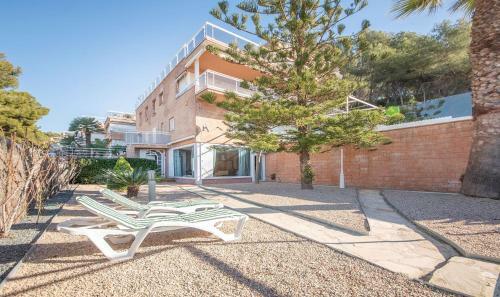 Apartamento En La Playa La Mora
