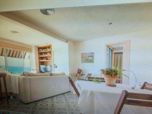 Long Beach Luxury Apartment Over The Sea