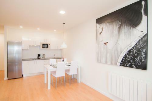 Los Rodeos Apartments