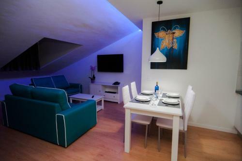 Los Rodeos Apartments