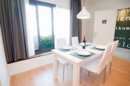 Los Rodeos Apartments