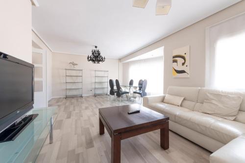 Apartamento Flatsandrooms Avenida De Aragon