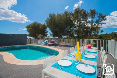 Abahana Villas Coral