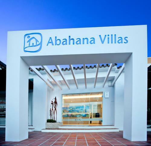Abahana Villas Summertime