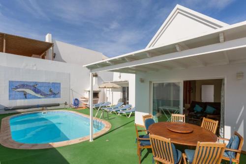 Villa Reyes