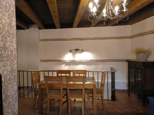 Apartamentos La Casa Del Grial
