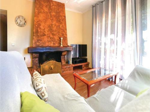 Five-bedroom Holiday Home In Tordera