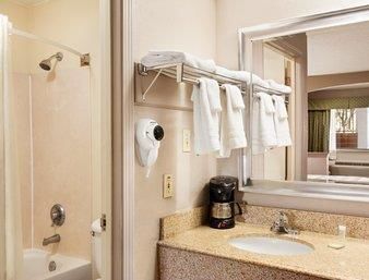 Hotel Super 8 Baton Rouge/i-12