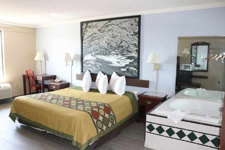 Hotel Super 8 Clarksville East