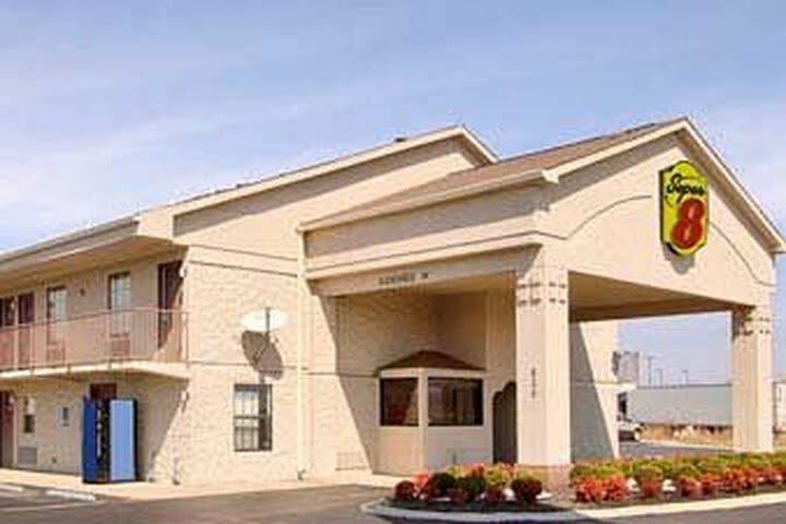 Hotel Super 8 Clarksville East