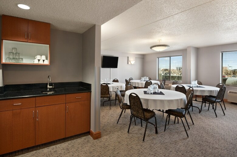 Hotel Wingate By Wyndham Fargo