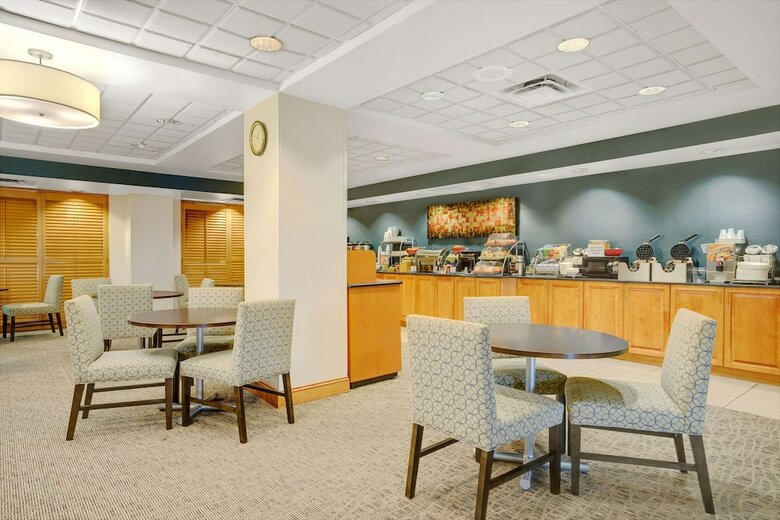 Hotel Wingate By Wyndham Fargo