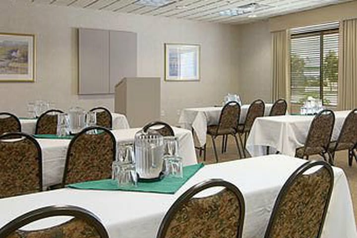 Hotel Wingate By Wyndham Fargo