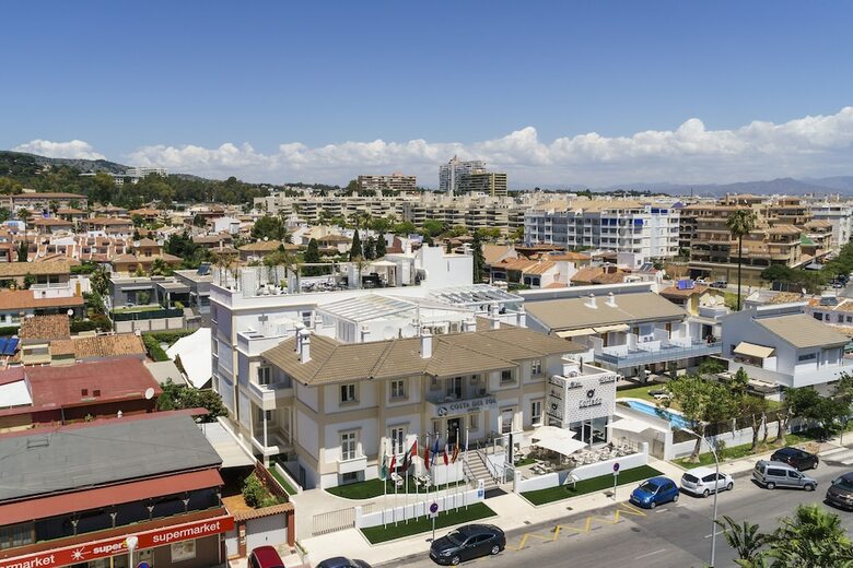 Costa Del Sol Hotel