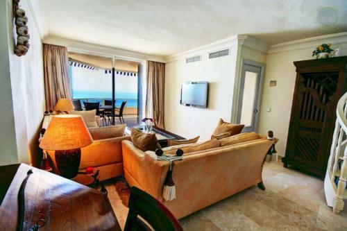 Apartamento 4 Bedroom Beachfront Penthouse