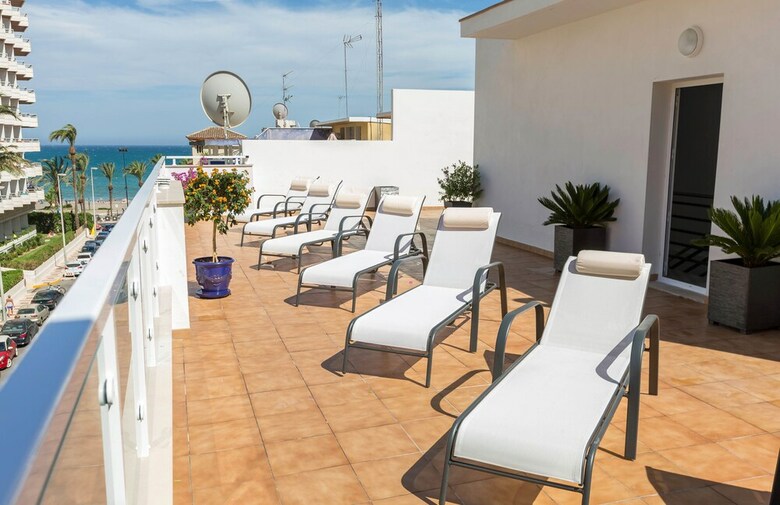Hostal Bajondillo Beach Cozy Inns