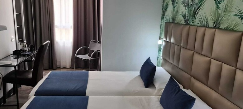Hostal Bajondillo Beach Cozy Inns