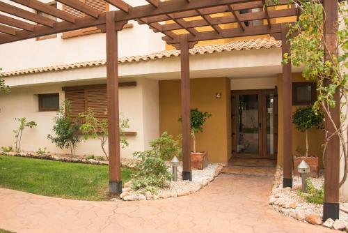 Globus La Entrada Garden Apartment