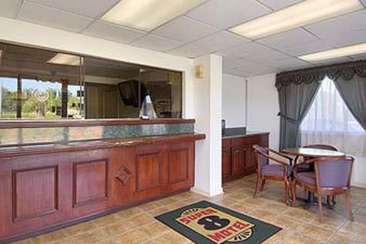 Hotel Super 8 Greensboro