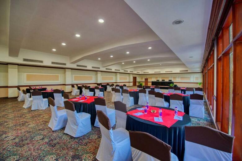 Hotel Clarks Khajuraho