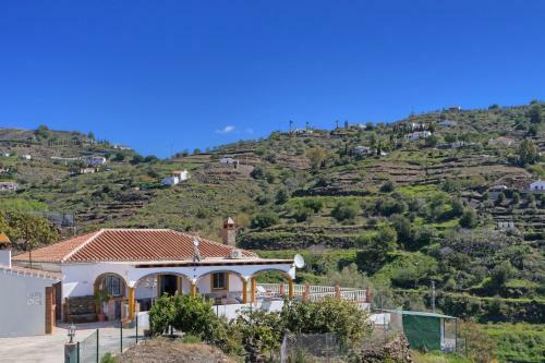 Torrox Villa Sleeps 6 Pool Air Con Wifi