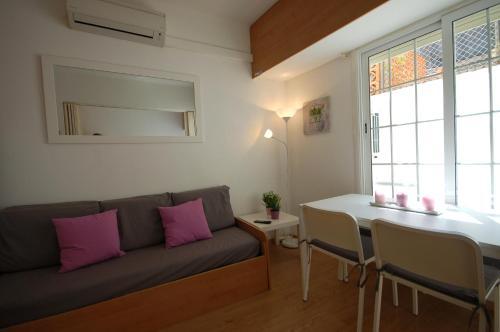 Lets Holidays Comfortable Apartment Near Beach