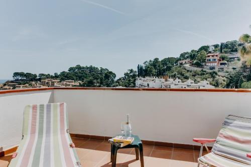 Ava�s Secret House