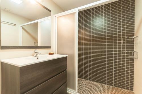 Lets Holidays Tropicana Apartment