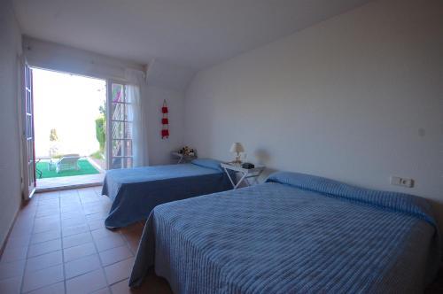 Lets Holidays Sailor House With Sea Views