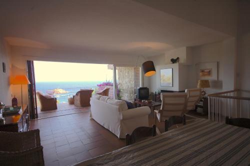 Lets Holidays Sailor House With Sea Views