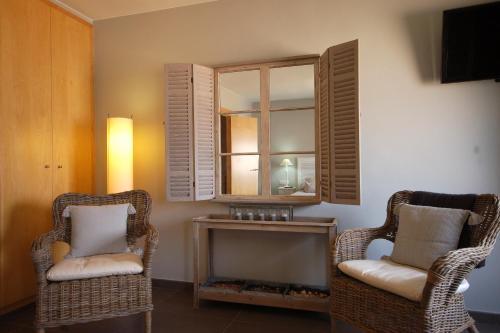 Lets Holidays Comte Mir� Apartment
