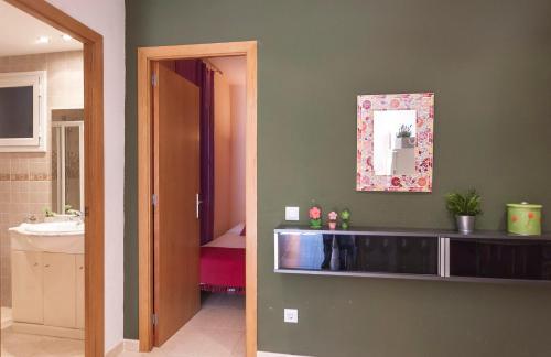 Lets Holidays Terrace Apartment