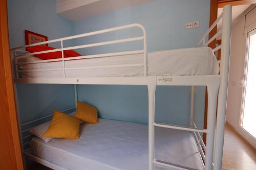Lets Holidays Big Terrace House And 2 Parking