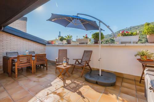 Lets Holidays Shining Apartment With Terrace And Pool