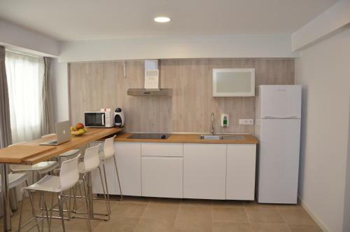 Hostal City Suites Apartments