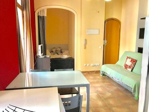 Valencia Apartments