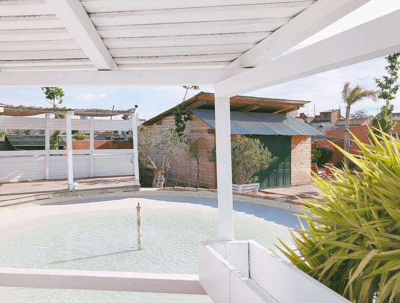 Hostal Mom La Punta