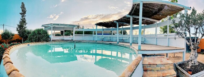 Hostal Mom La Punta