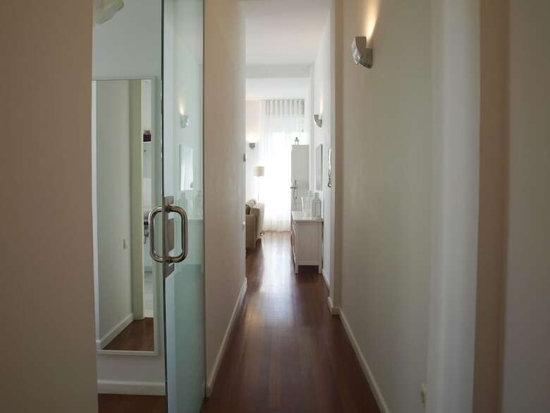 Apartup San Vicente Hall