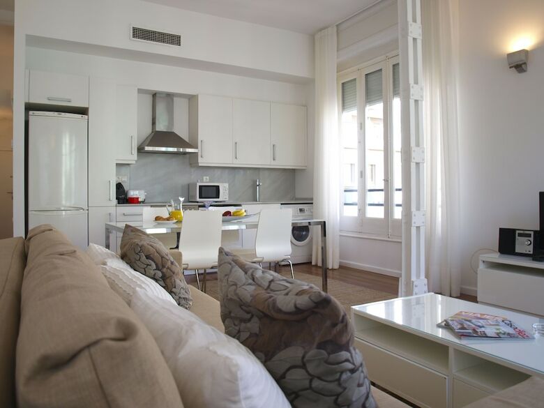 Apartup San Vicente Hall