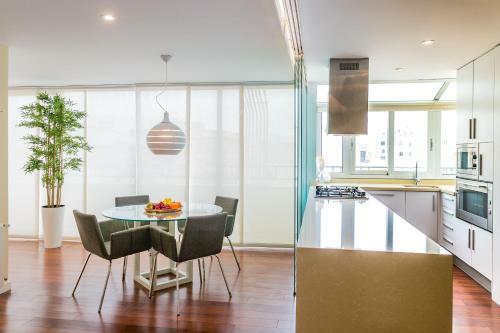 Apartup San Francisco Hall