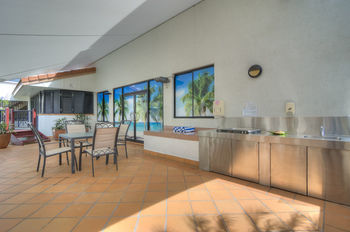 Hotel Regal Port Douglas