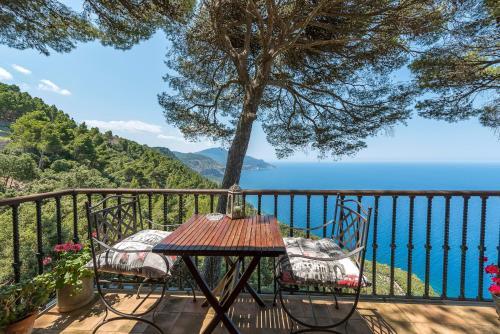 Villa Na Vermella 1